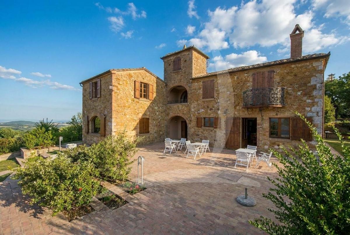 Picture of Home For Sale in Torrita Di Siena, Tuscany, Italy