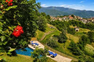 Home For Sale in Molazzana, Italy