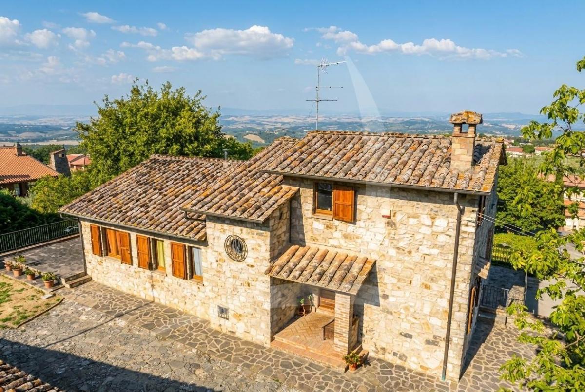 Picture of Home For Sale in Sarteano, Tuscany, Italy