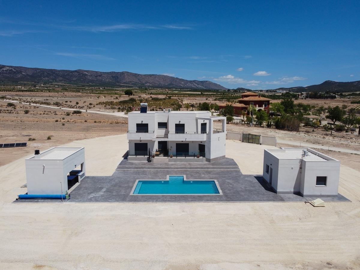 Picture of Villa For Sale in Pinoso, Alicante, Spain