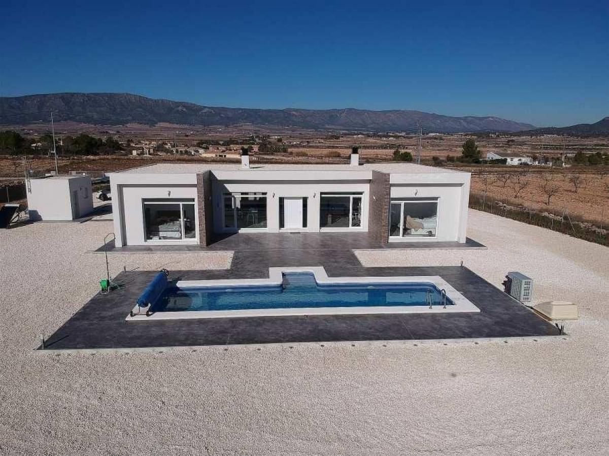 Picture of Villa For Sale in Pinoso, Alicante, Spain