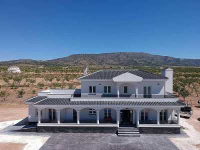 Villa For Sale in 