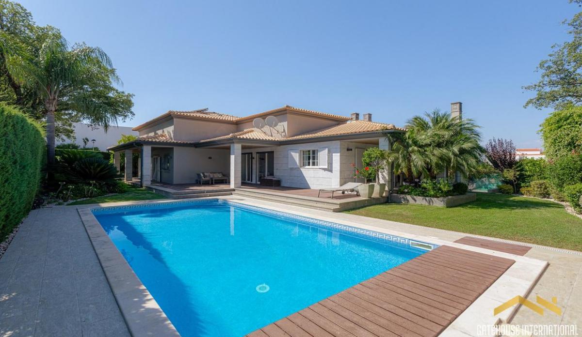 Picture of Villa For Sale in Albufeira, Algarve, Portugal