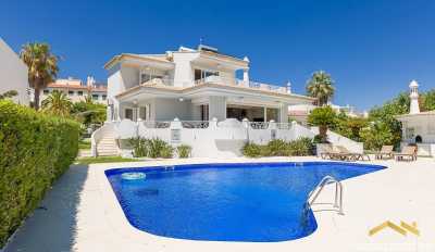 Villa For Sale in Vilamoura, Portugal