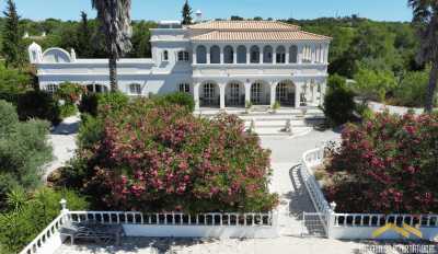 Villa For Sale in