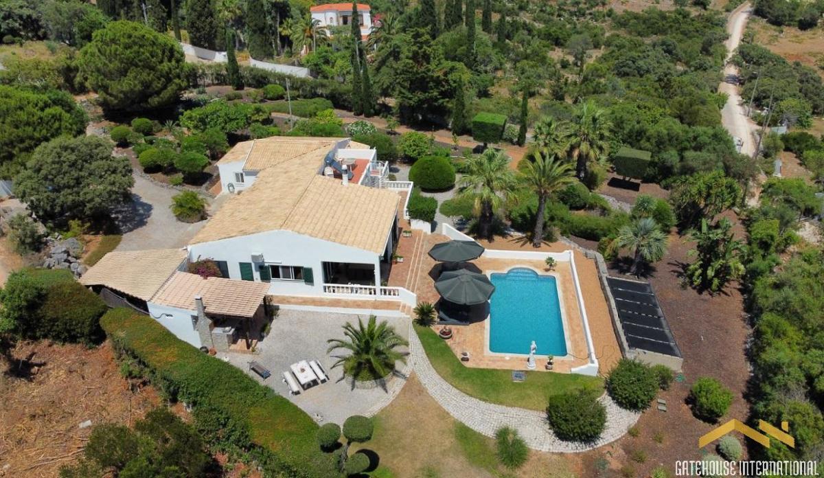 Picture of Villa For Sale in Santa Barbara De Nexe, Faro, Portugal