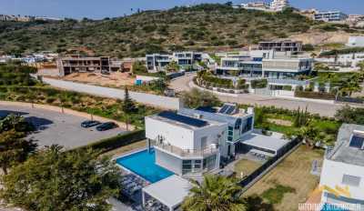 Villa For Sale in