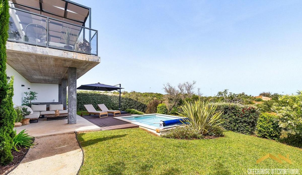 Picture of Villa For Sale in Ferragudo, Algarve, Portugal