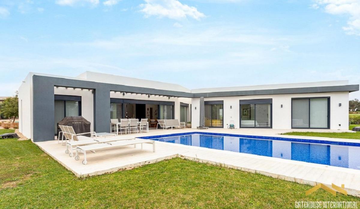 Picture of Villa For Sale in Silves, Algarve, Portugal