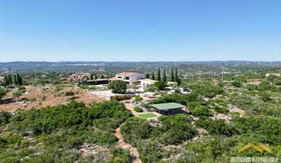 Villa For Sale in Estoi, Portugal