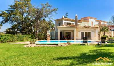 Villa For Sale in Carvoeiro, Portugal