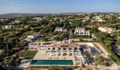 Villa For Sale in Almancil, Portugal