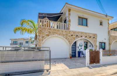 Villa For Sale in