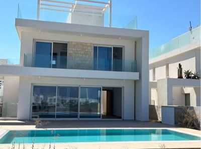 Villa For Sale in