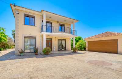 Villa For Sale in