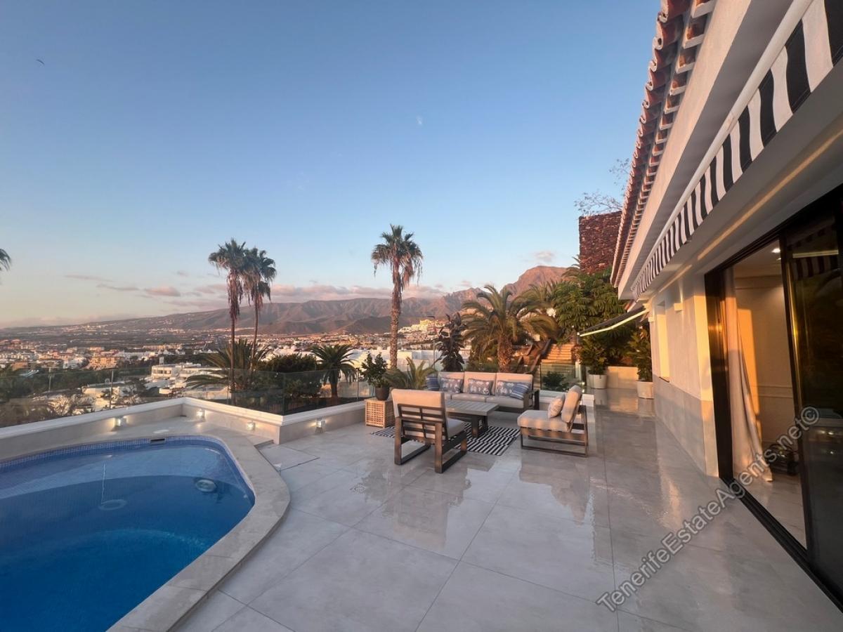 Picture of Villa For Sale in San Eugenio, Tenerife, Spain
