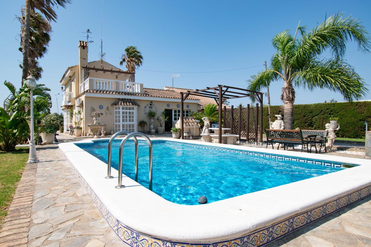 Picture of Villa For Sale in Cadiz, Cadiz, Spain