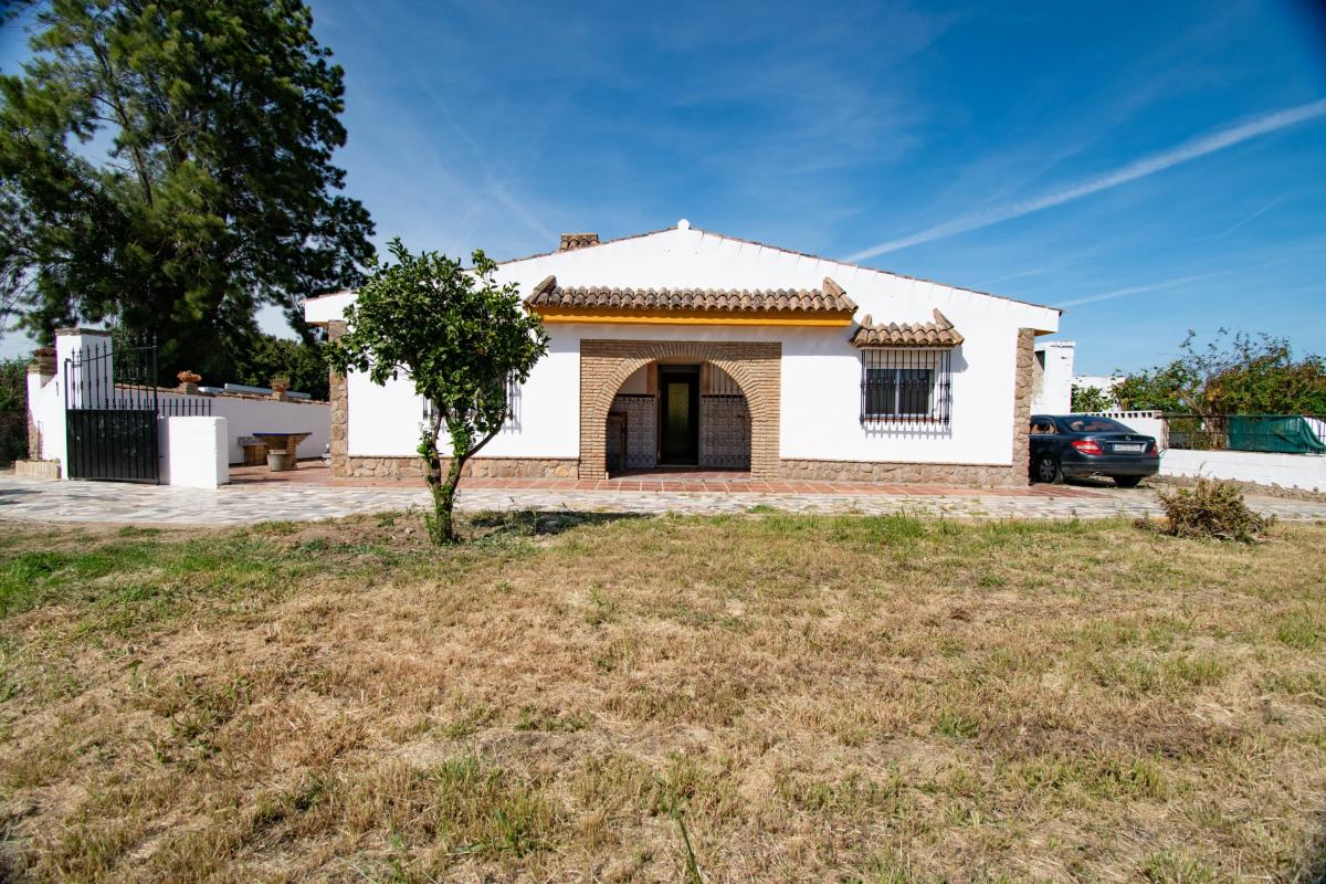 Picture of Home For Sale in Chiclana, Cadiz, Spain