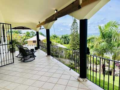Villa For Sale in