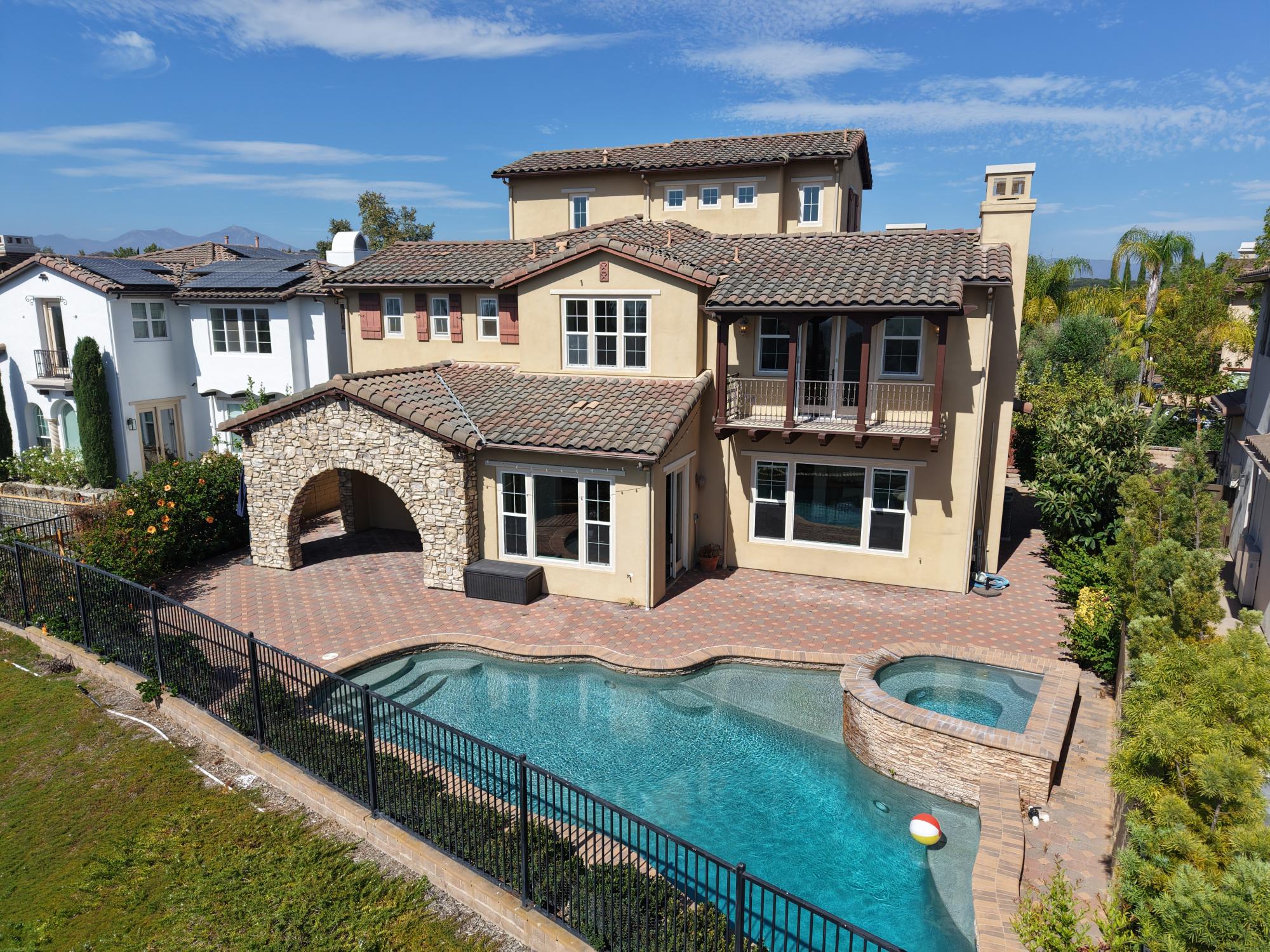 Picture of Home For Sale in Ladera Ranch, California, United States