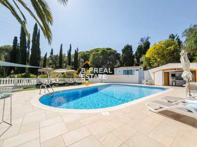Villa For Sale in Monte Funchal, Portugal