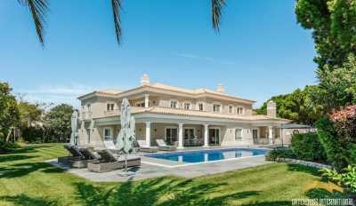 Villa For Sale in Almancil, Portugal