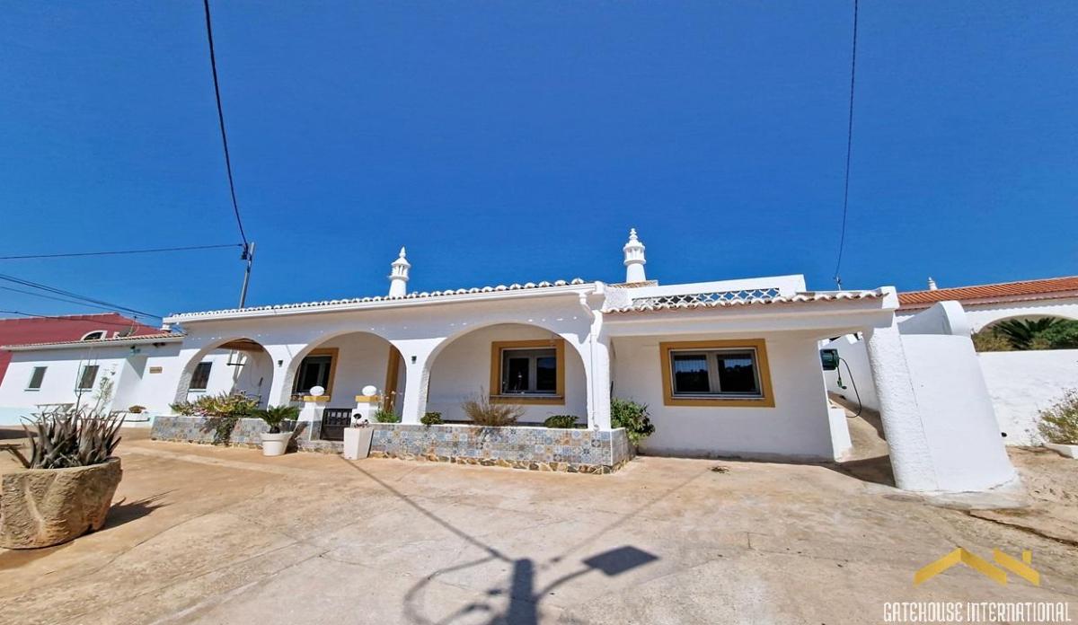 Picture of Villa For Sale in Silves, Algarve, Portugal