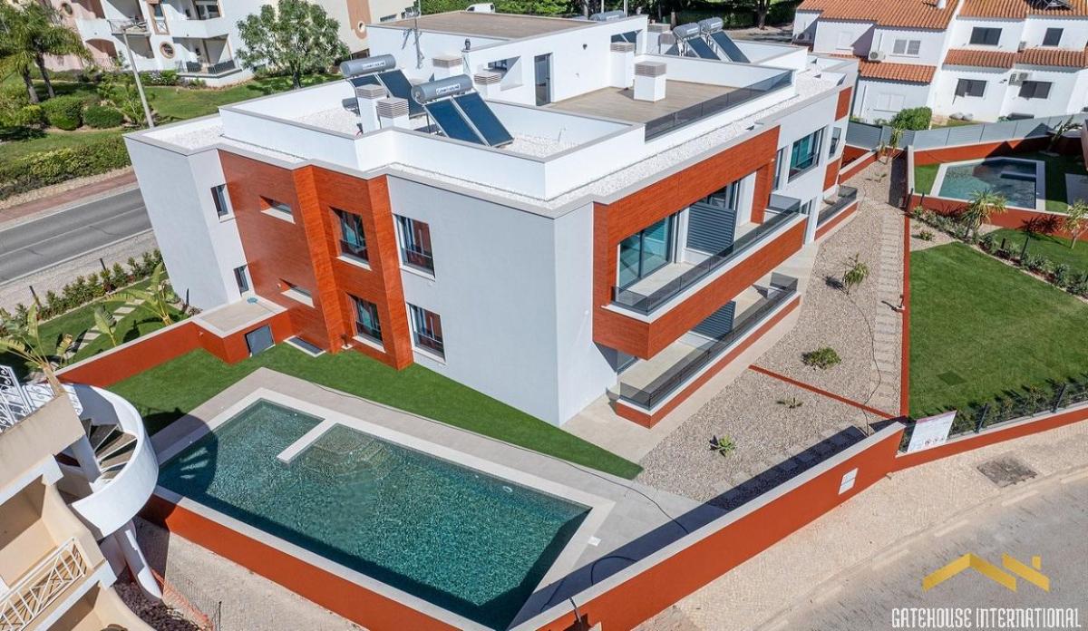 Picture of Apartment For Sale in Vilamoura, Algarve, Portugal