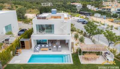 Villa For Sale in