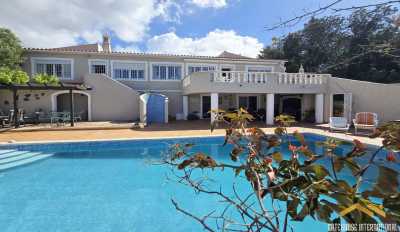 Villa For Sale in Estoi, Portugal