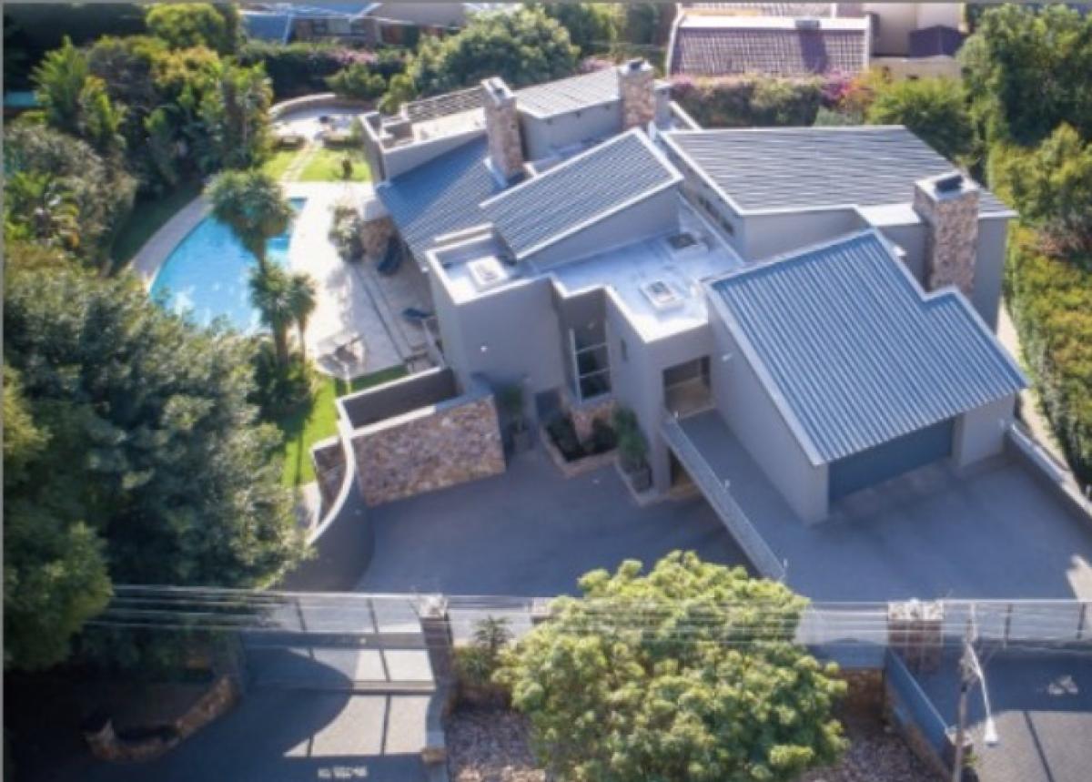 Picture of Home For Sale in Johannesburg, Gauteng, South Africa