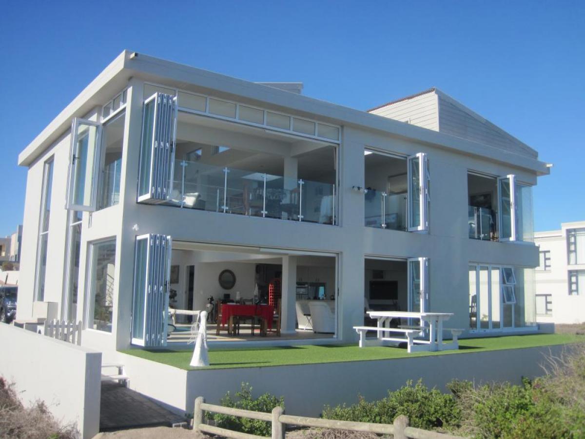 3 Itaki Close, Cape Town, Western Cape, South Africa Homes For Sale