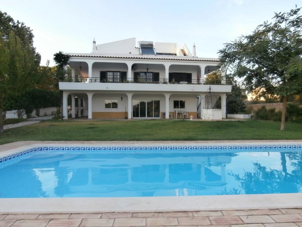Picture of Home For Sale in Alvor, Algarve, Portugal
