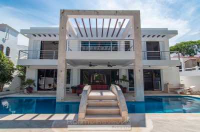 Home For Sale in Akumal, Mexico