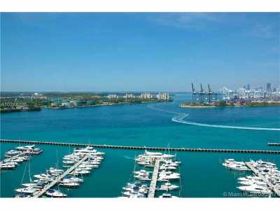 Apartment For Sale in Miami Beach, Florida