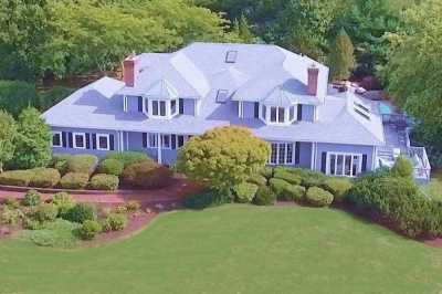 Home For Sale in Tiverton, Rhode Island