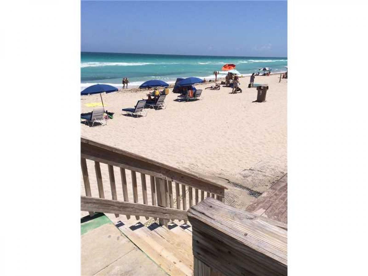Picture of Condo For Sale in Sunny Isles, Florida, United States