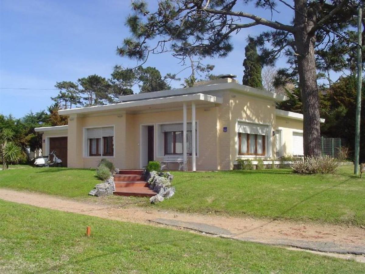 Picture of Home For Sale in Punta Del Este, Maldonado, Uruguay