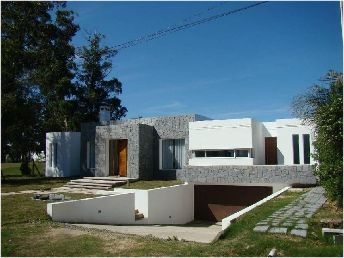 Picture of Home For Sale in Punta Del Este, Maldonado, Uruguay