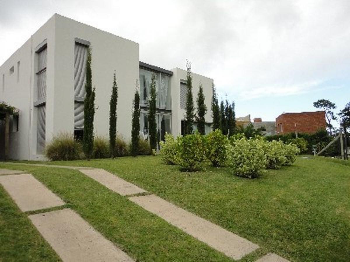 Picture of Home For Sale in Punta Del Este, Maldonado, Uruguay