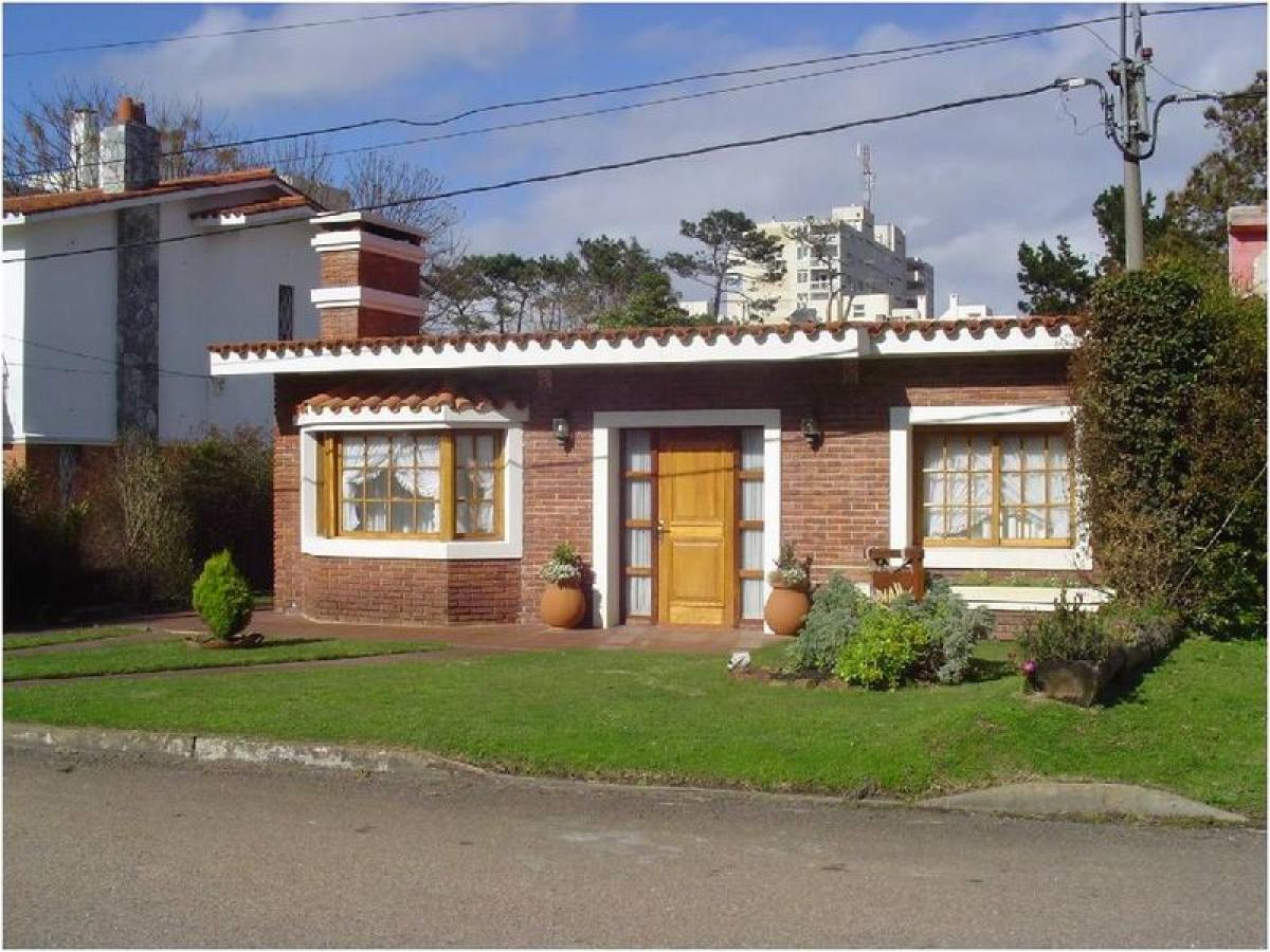 Picture of Home For Sale in Punta Del Este, Maldonado, Uruguay