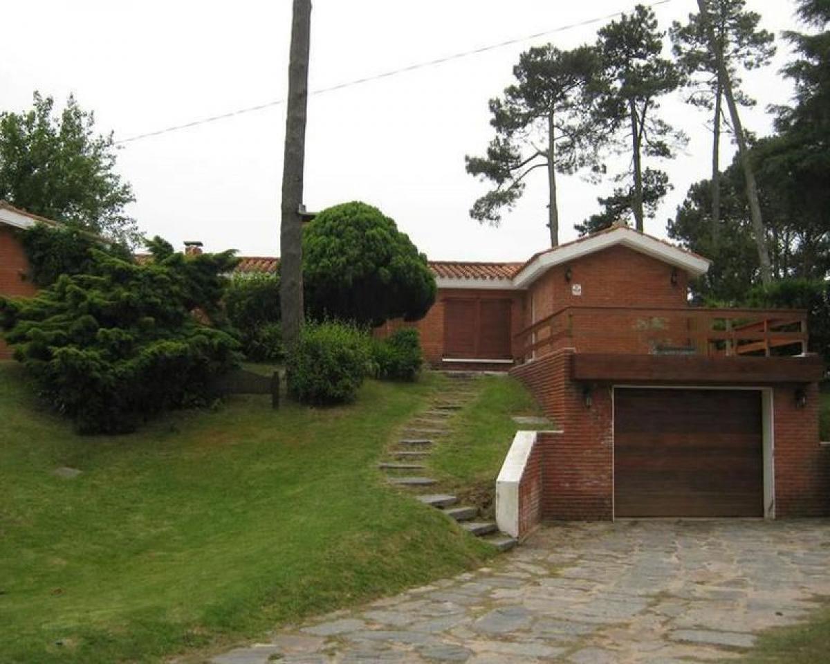 Picture of Home For Sale in Punta Del Este, Maldonado, Uruguay