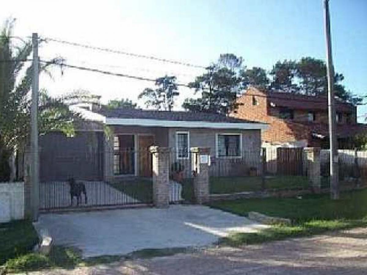 Picture of Home For Sale in Canelones, Canelones, Uruguay