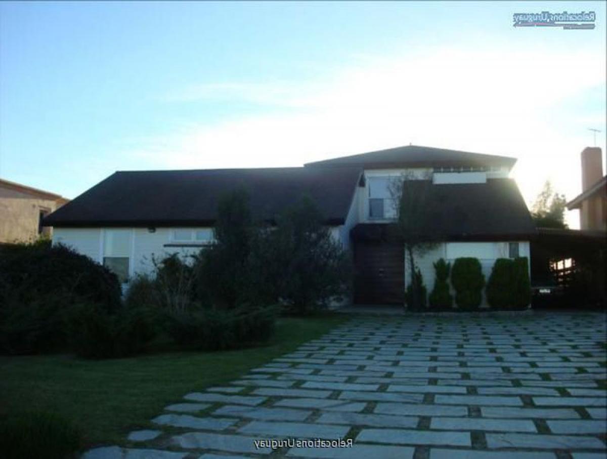 Picture of Home For Sale in Canelones, Canelones, Uruguay