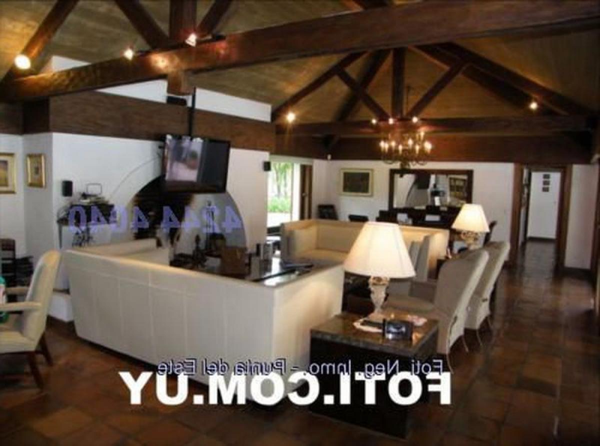 Picture of Home For Sale in Punta Del Este, Maldonado, Uruguay