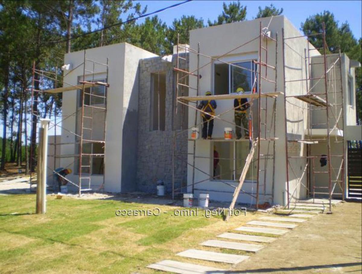 Picture of Home For Sale in Canelones, Canelones, Uruguay