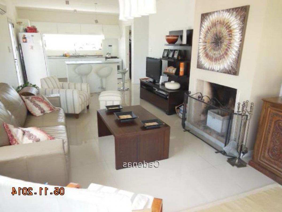 Picture of Home For Sale in Canelones, Canelones, Uruguay