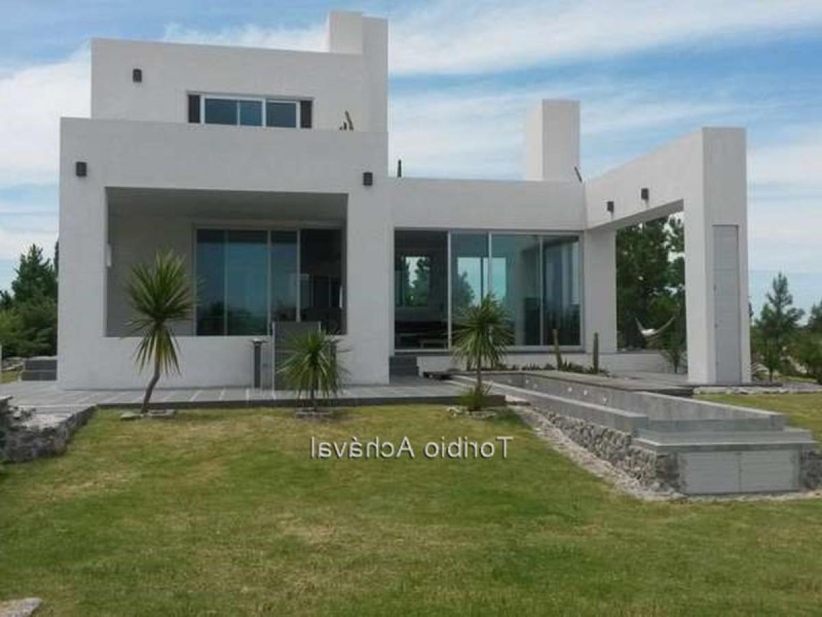 Picture of Home For Sale in Colonia, Colonia, Uruguay