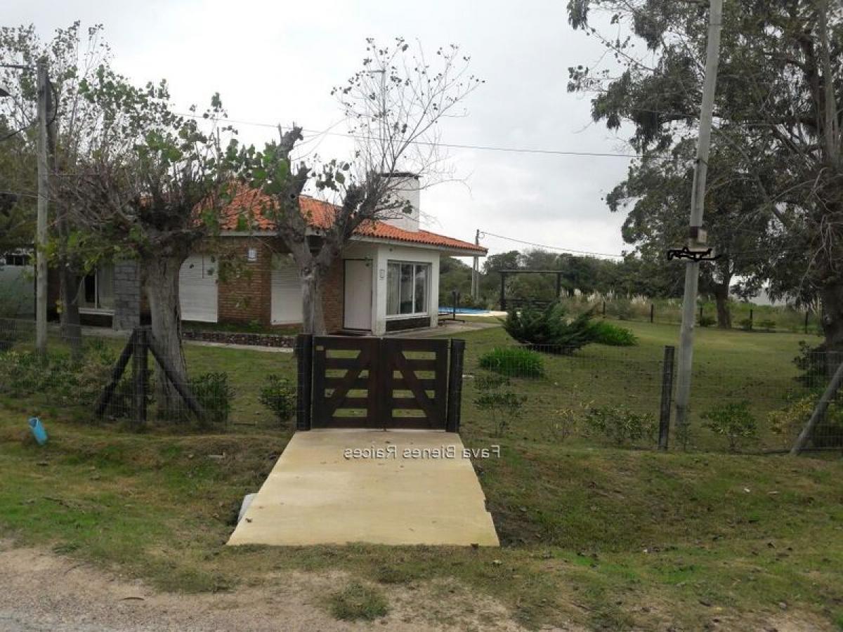 Picture of Home For Sale in Canelones, Canelones, Uruguay