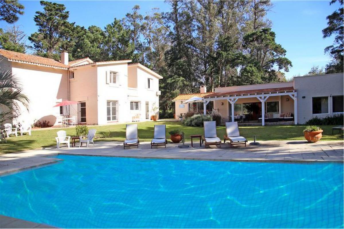 Beverly Hills, Punta Del Este, Maldonado, Uruguay Homes For Sale at